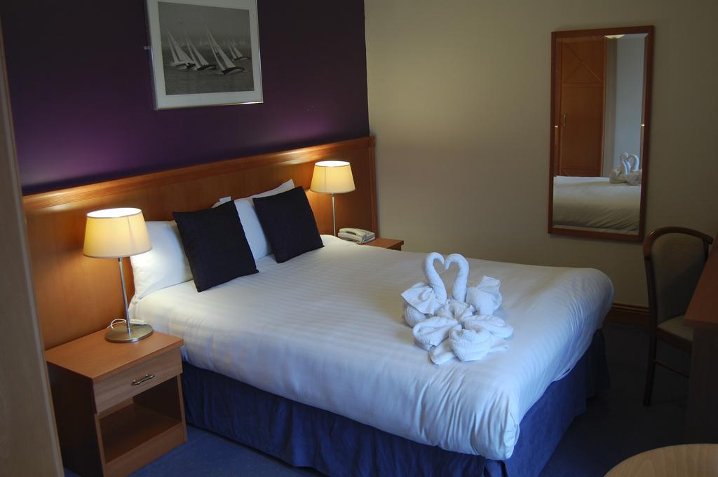 Leitrim Marina Hotel Carrick on Shannon Dış mekan fotoğraf