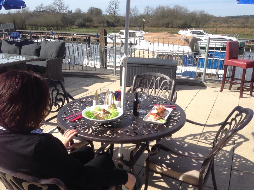 Leitrim Marina Hotel Carrick on Shannon Dış mekan fotoğraf