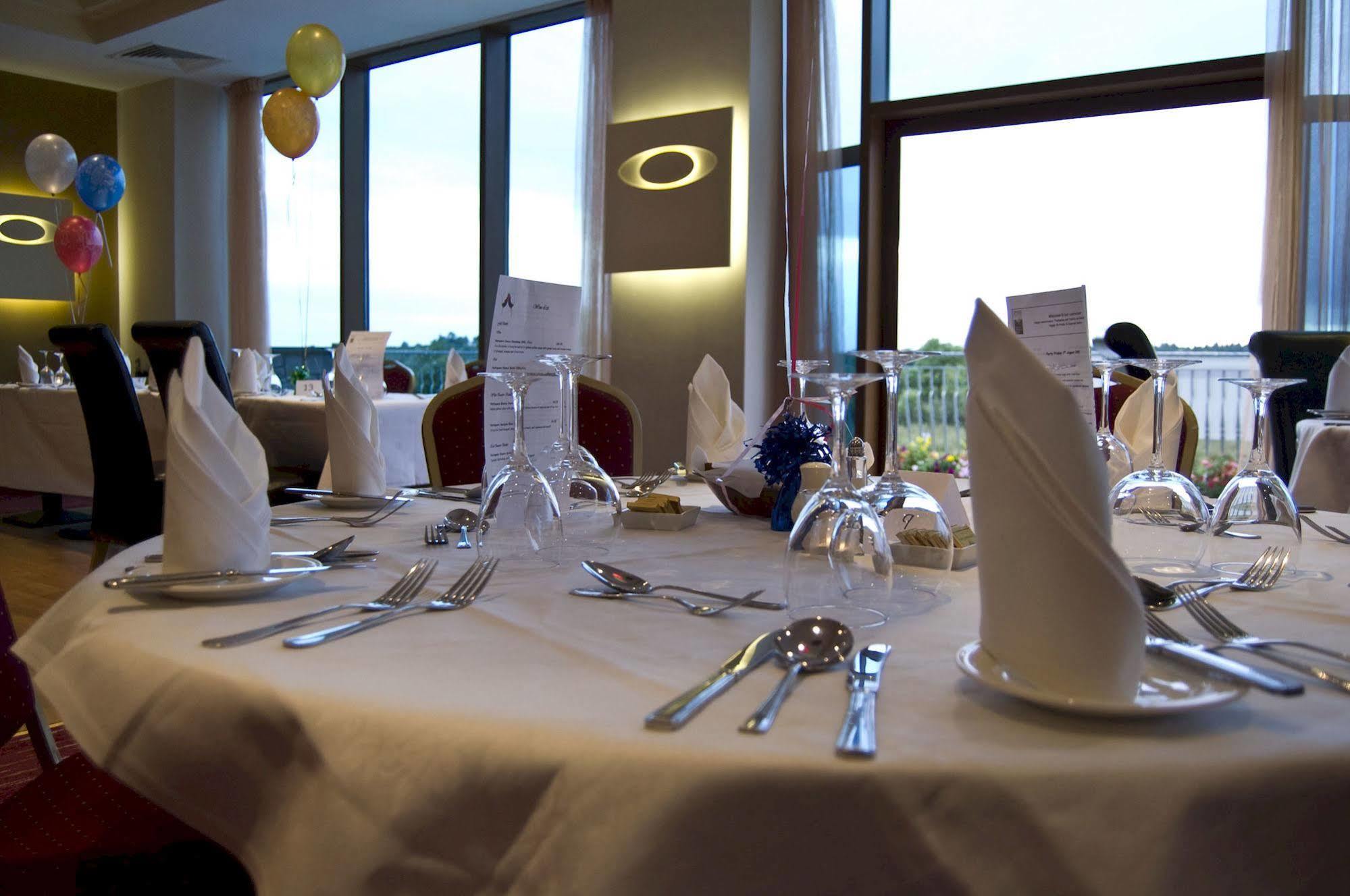 Leitrim Marina Hotel Carrick on Shannon Dış mekan fotoğraf